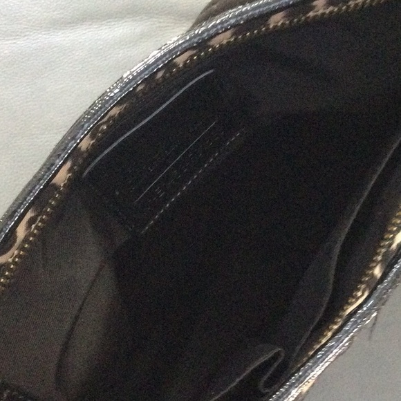 Coach tan & black shoulder bag - Picture 11 of 11